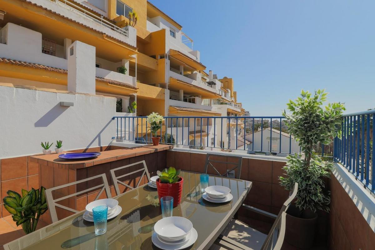 C43 - Family House With Terrace And Shared Pool Villa Benalmadena Exterior photo